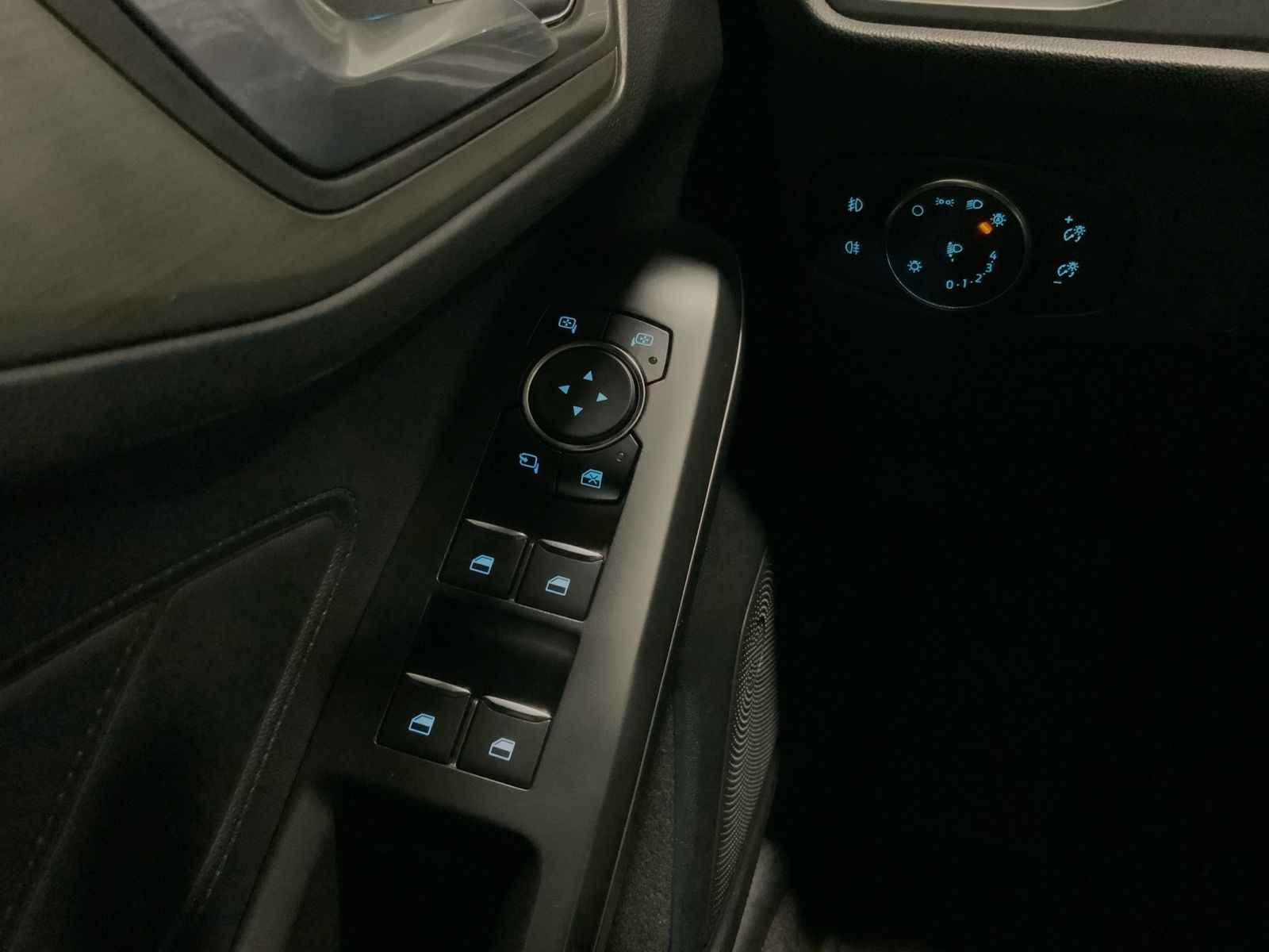 Ford Focus Titanium 1.0 EcoBoost - Samsaru's Car Outlet