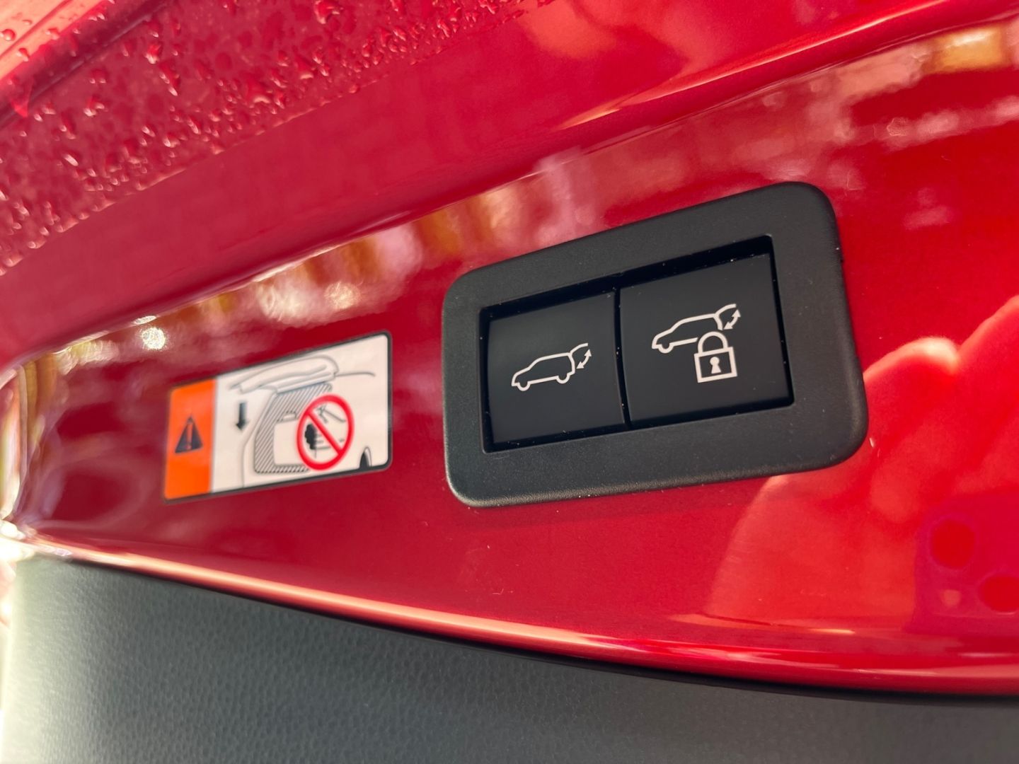 Toyota C-HR 1.8 Hybrid Team D *LED*ACC*Kamera*Navi*SHZ*