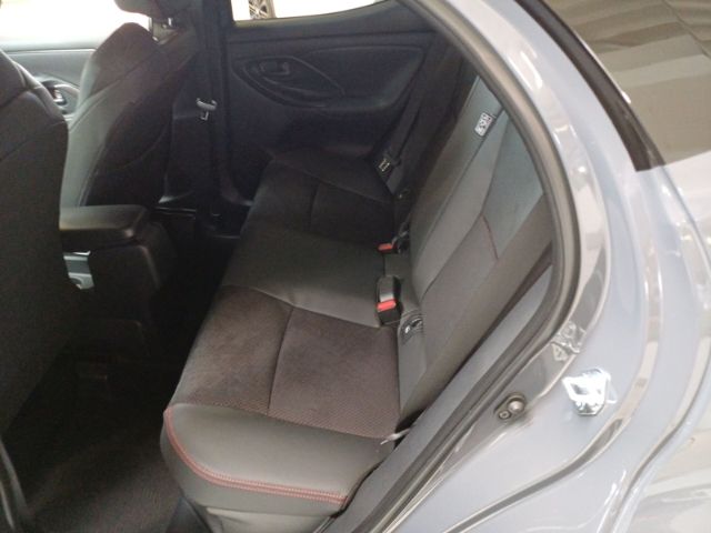 Toyota Yaris GR Sport 1.5 Dual-VVT-iE EU6e Hybrid *Safe