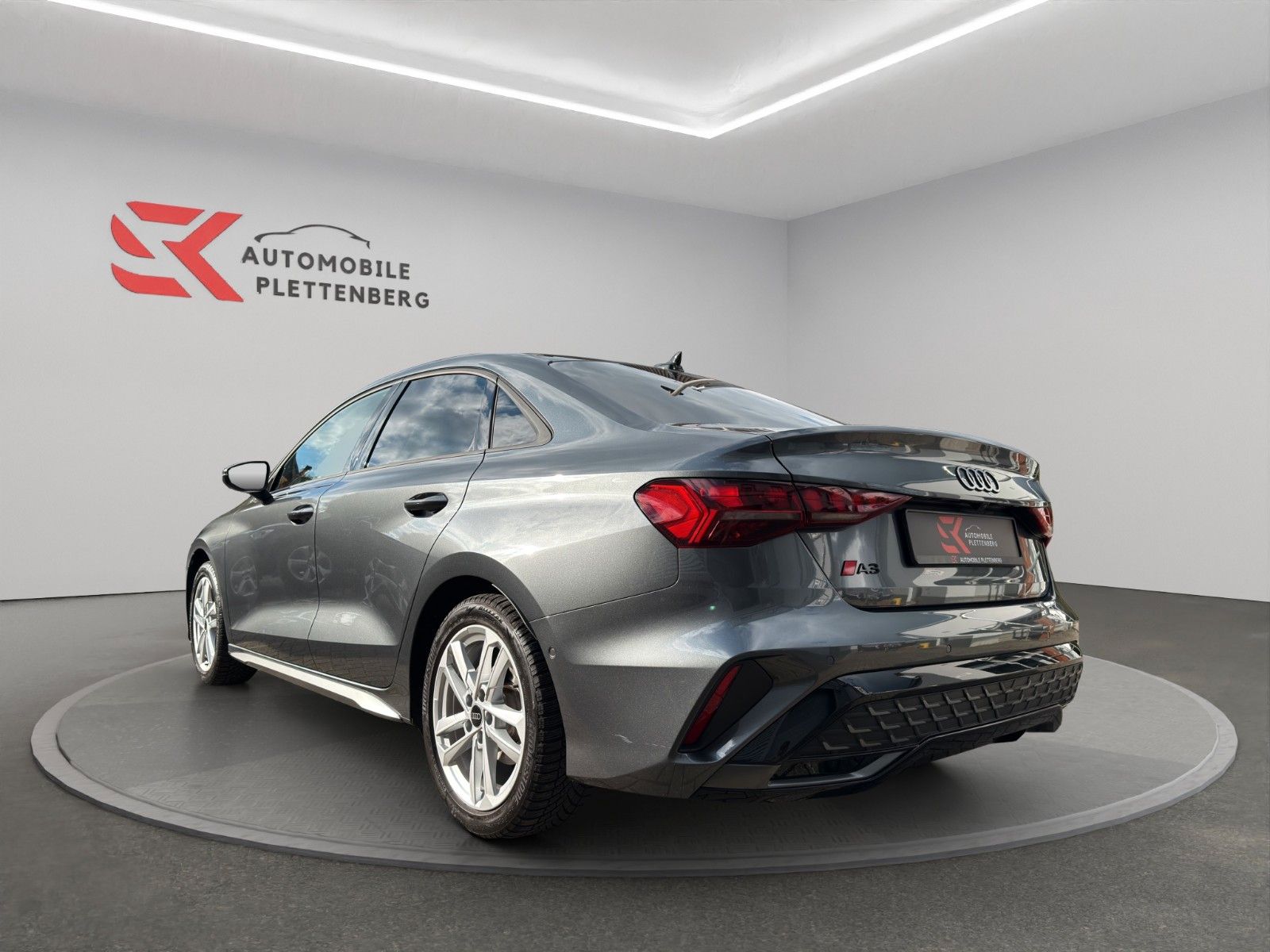 Audi A3 Limousine 30 TFSI S line *LED*NAVI*KAMERA*SHZ