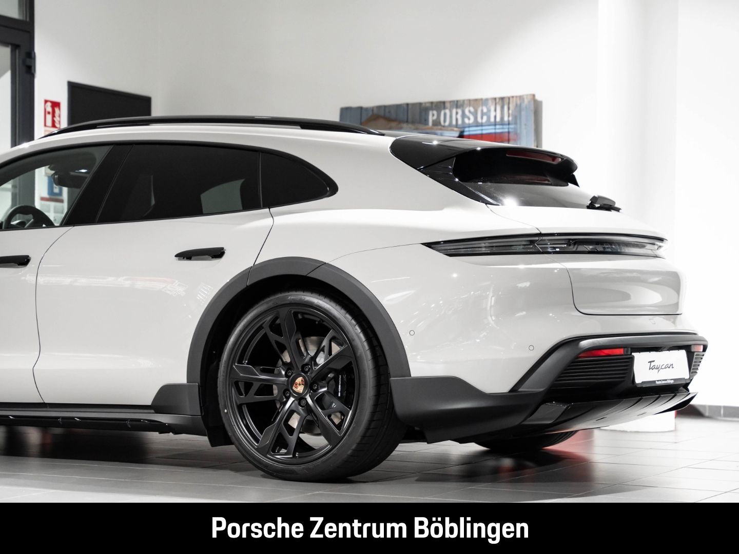 Porsche Taycan 4S Cross Turismo BOSE Panoramadach HeadUp