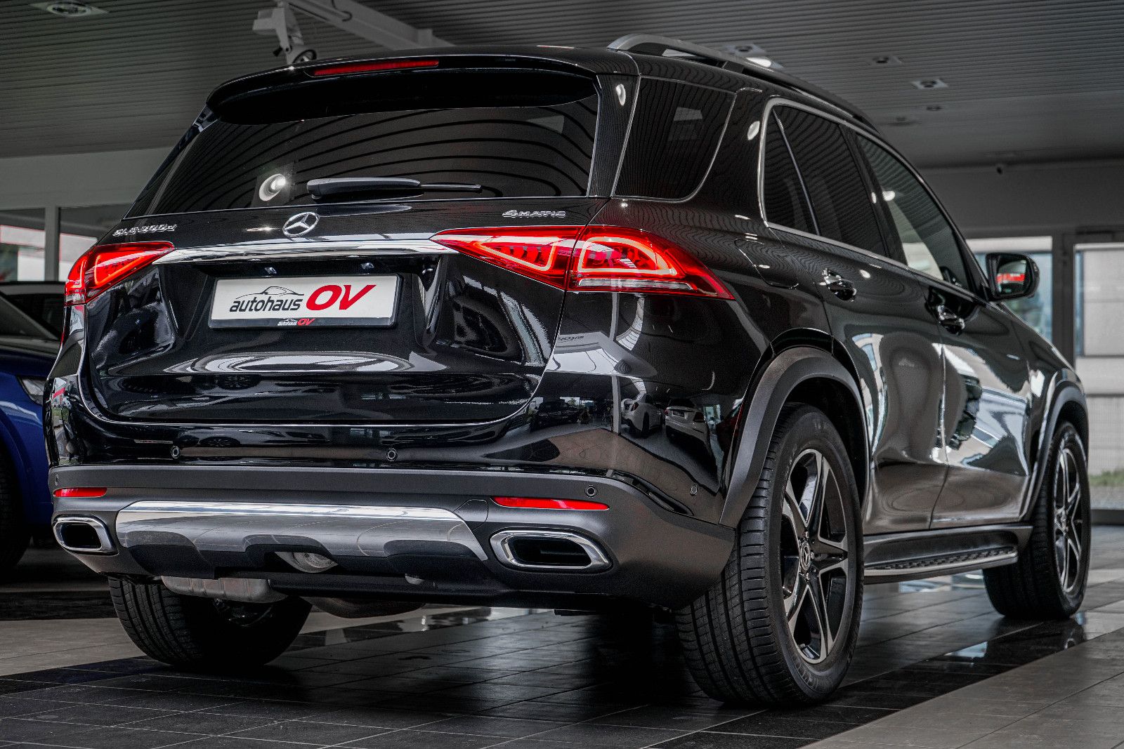 Mercedes-Benz GLE 300d 4M*Exclusive*3xTV*360*Distr*Pano*7xSitz