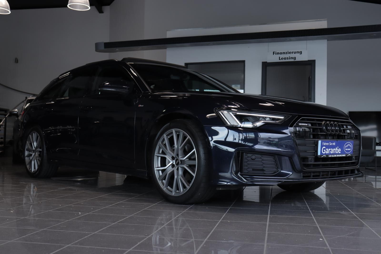 Audi A6 40 TDI quattro S-LINE Black - Samsaru's Car Outlet
