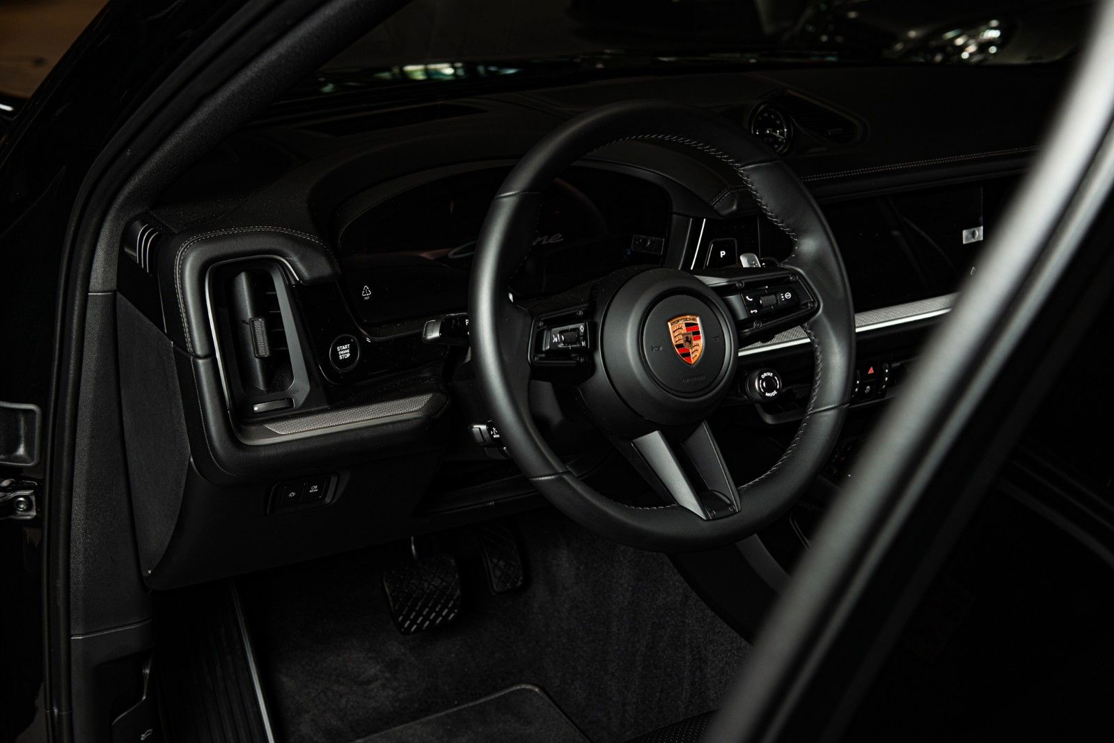 Porsche Cayenne Coupe E-Hybrid / SportDesign / VAT