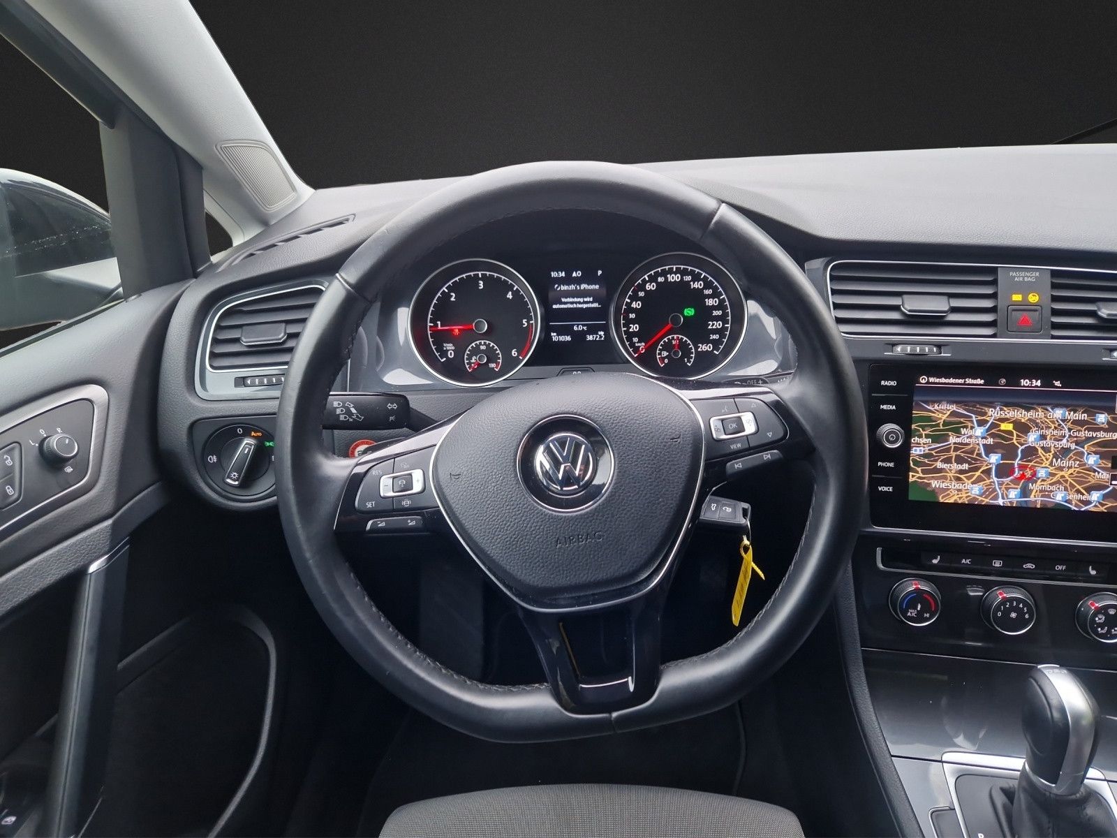 Volkswagen Golf VII Lim. Comfortline - Samsaru's Car Outlet