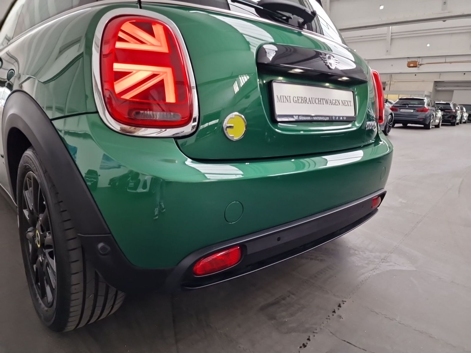 MINI Cooper SE 3-T. Classic - Samsaru's Car Outlet