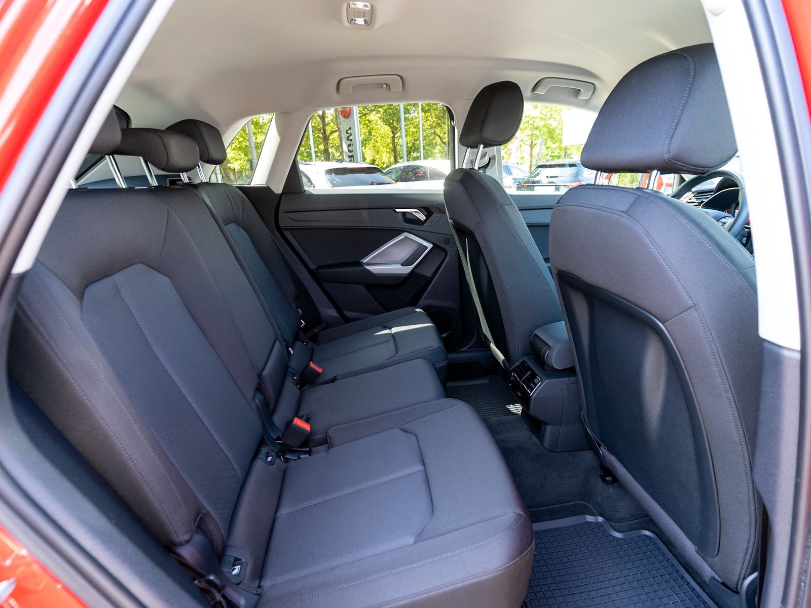 Audi Q3 40 TDI S line quattro - Samsaru's Car Outlet