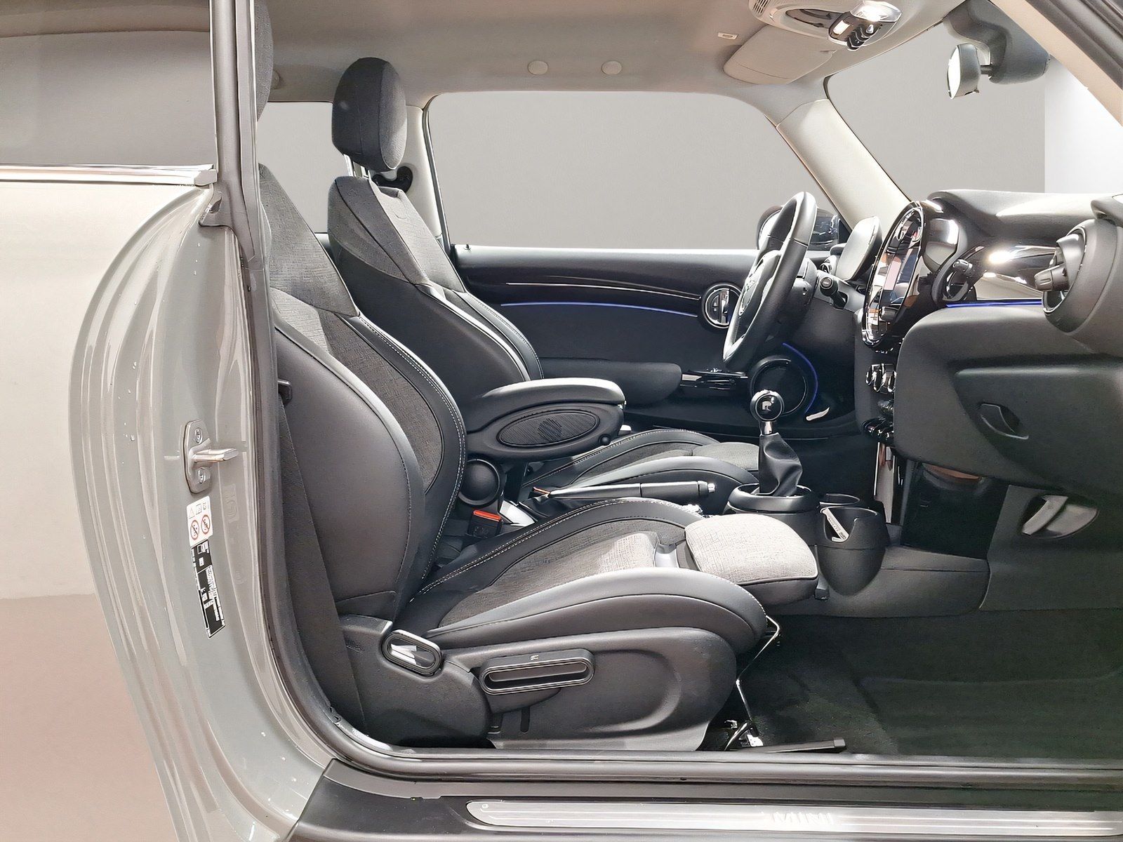 MINI Cooper - Samsaru's Car Outlet