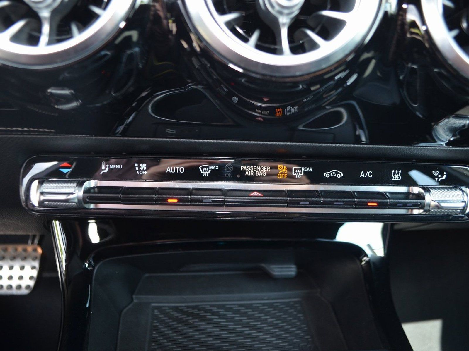 Mercedes-Benz e HYBR EDITION 2020 AMG - Samsaru's Car Outlet
