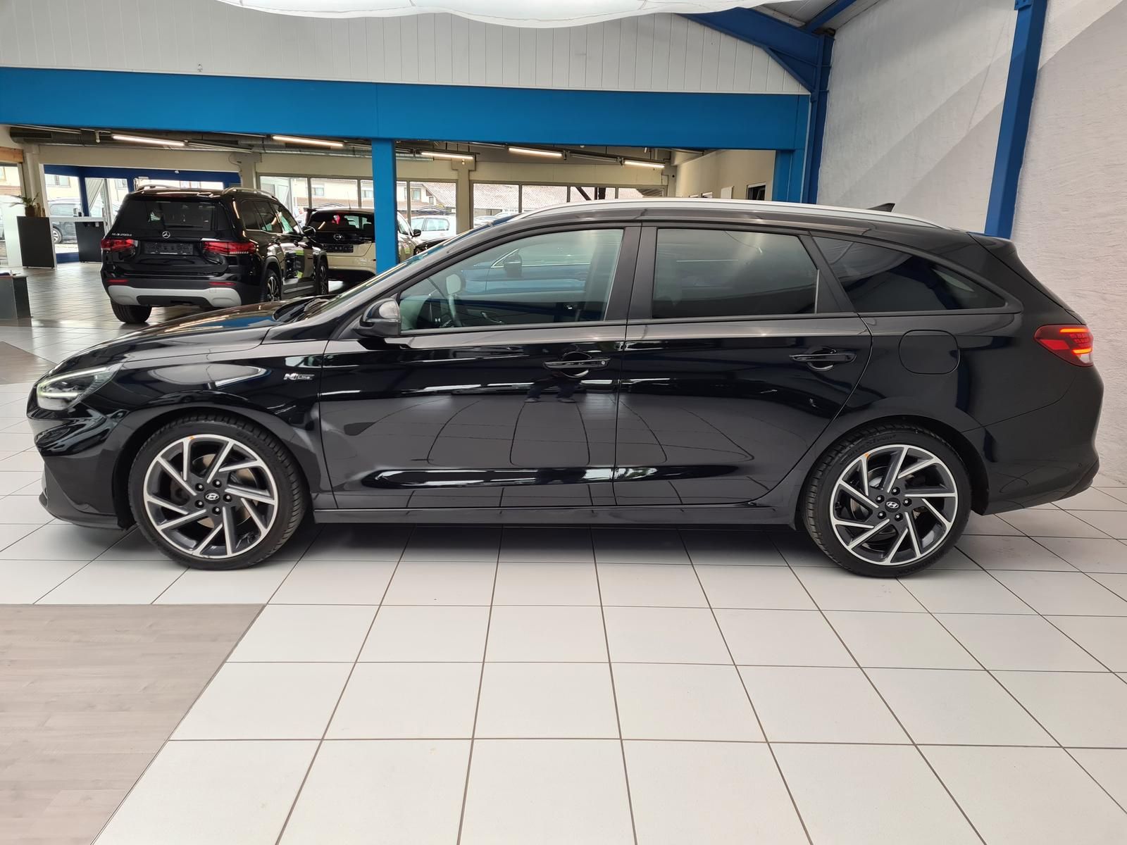Hyundai i30 cw 1.5 T-GDI N Line - Samsaru's Car Outlet