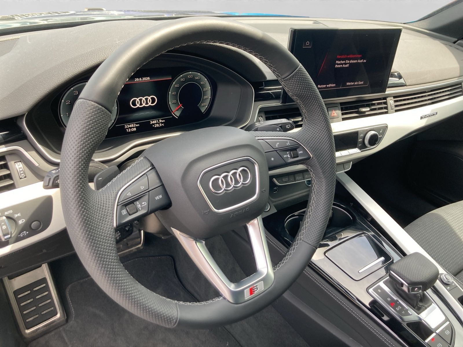 Audi A4 Avant 40 TFSI Q 2x S LINE AHK LM19 MATRIX-LED