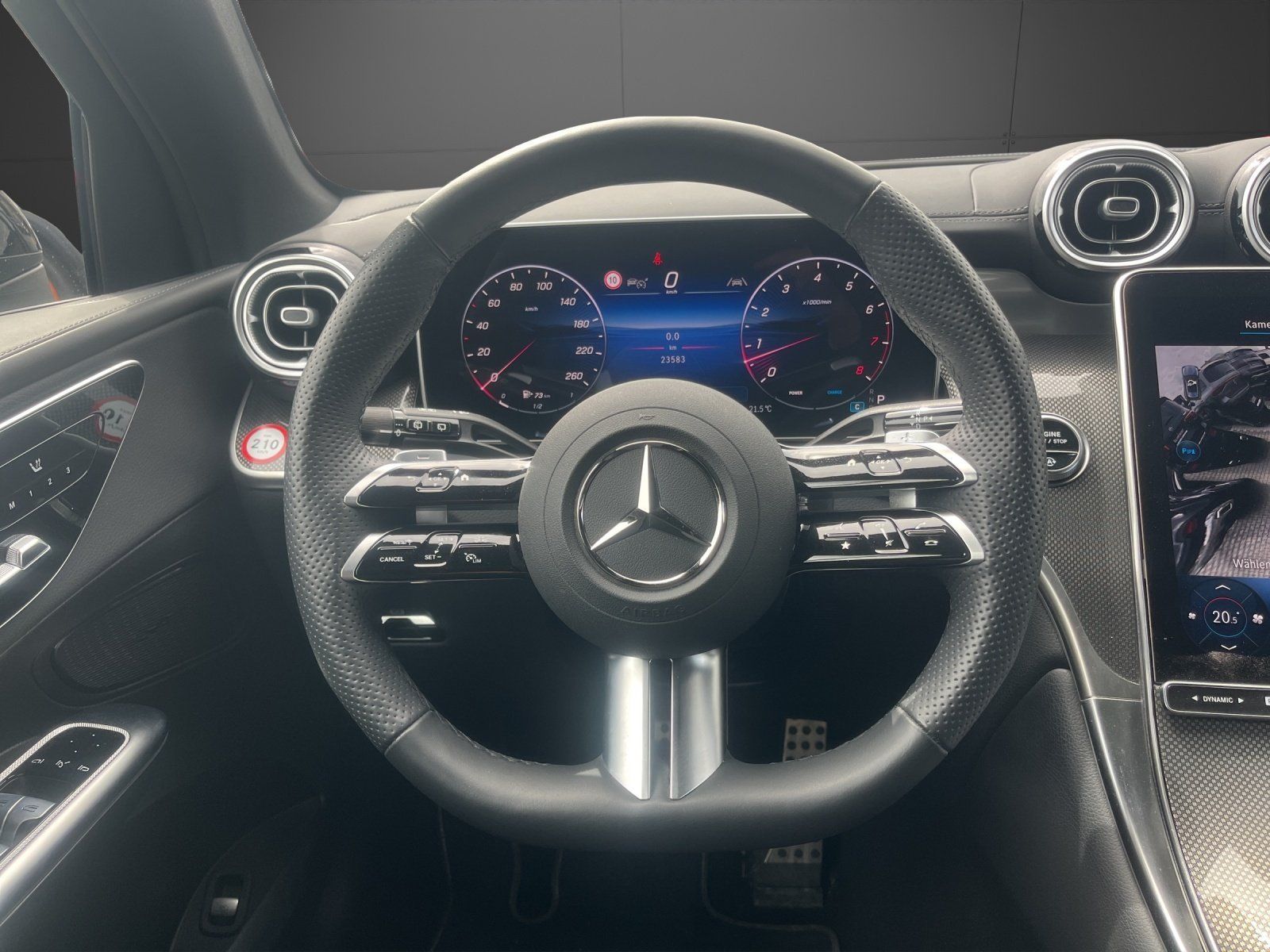 Mercedes-Benz GLC 200 4M AMG+NIGHT+AHK+PANO+360°+DISTR+STHZG++