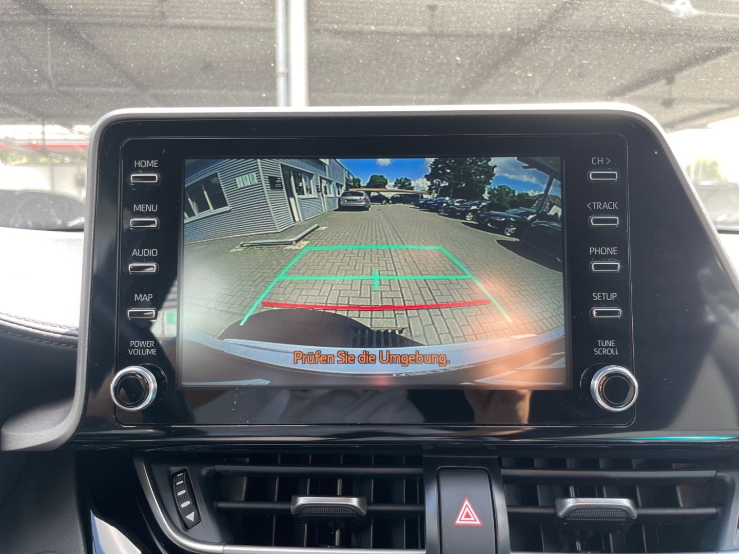 Toyota C-HR 1.8 Hybrid Flow - Samsaru's Car Outlet