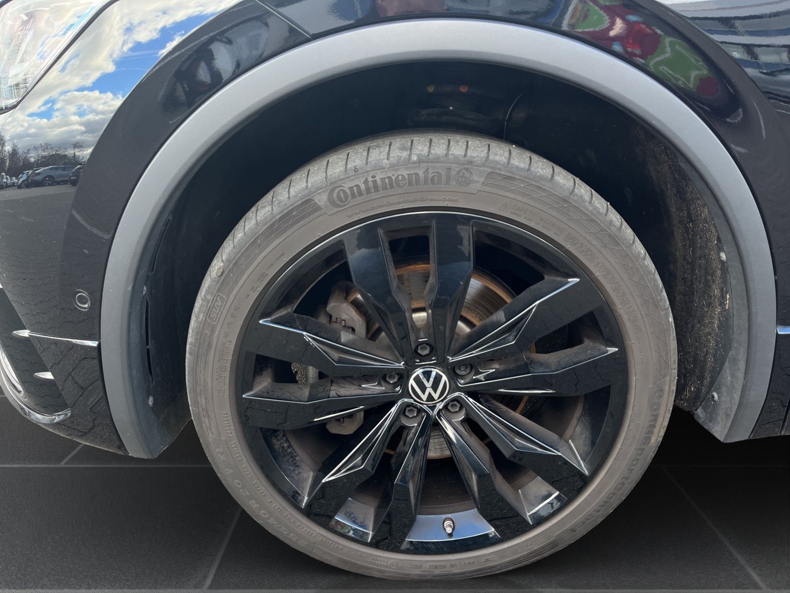 Volkswagen Tiguan R-Line 2,0 TDI 4MOTION 7-Gang-DSG | 360°