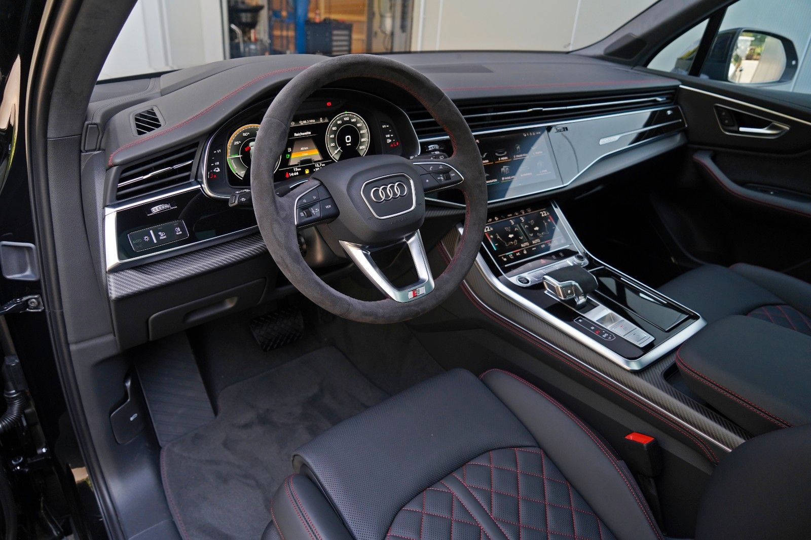 Audi Q7 60 TFSIe  CARBON OLED LASER MASSAGE SOFTCLOSE