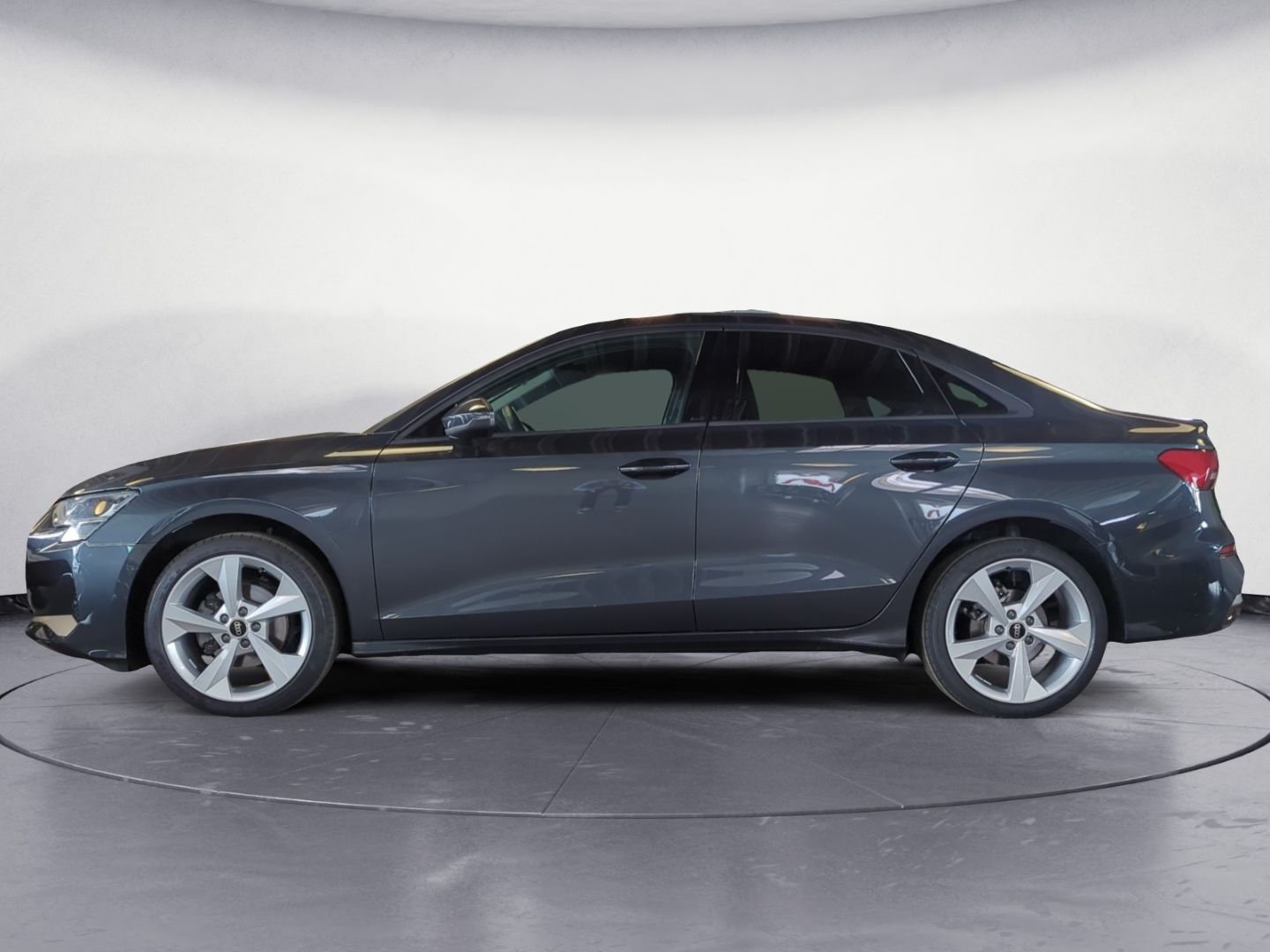 Audi A3 Limousine 30 TFSI S tronic advanced - Samsaru's Car Outlet