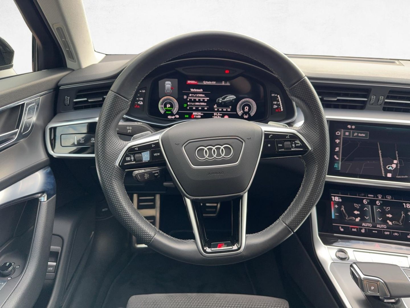 Audi A6 Avant 55 TFSIe quattro S-line - Samsaru's Car Outlet