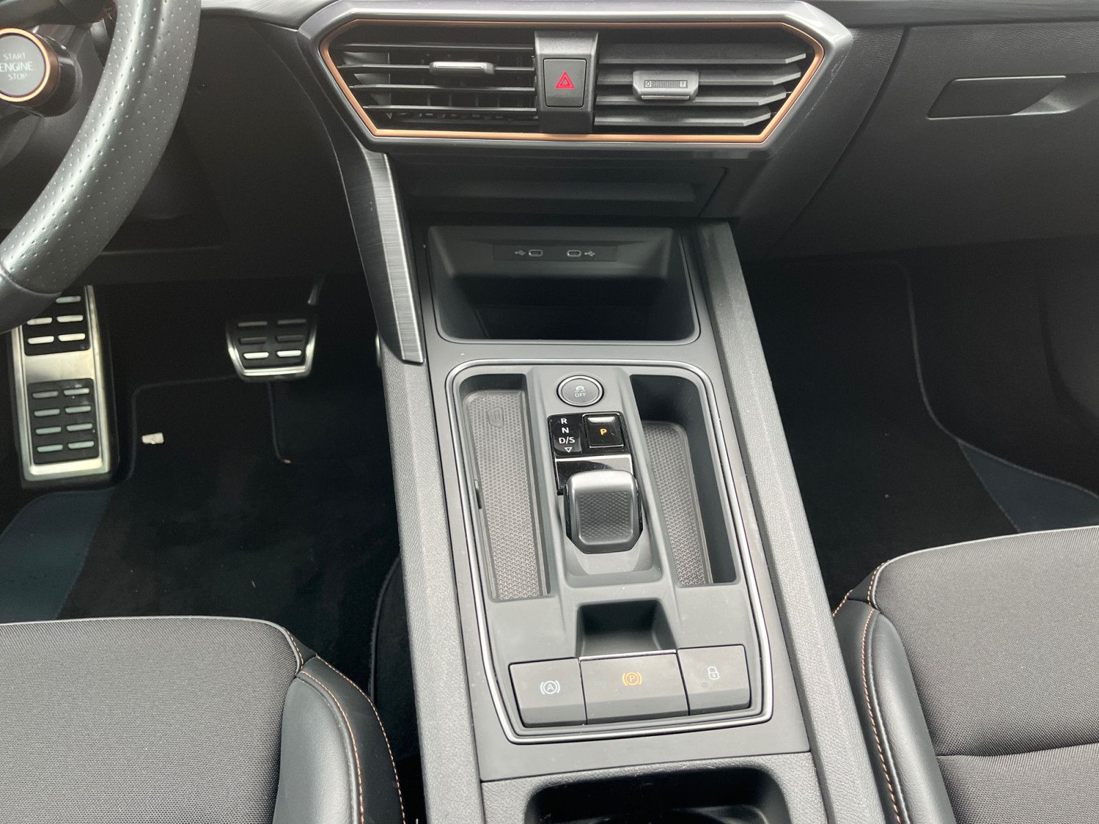 Cupra Formentor VZ 2.0TSI DSG 4Drive AHK Cam DCC Pano