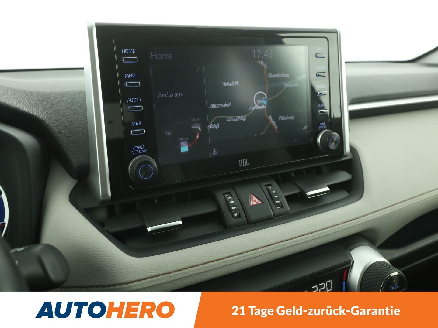 Toyota RAV 4 2.5 Hybrid 4x4 Lounge - Samsaru's Car Outlet