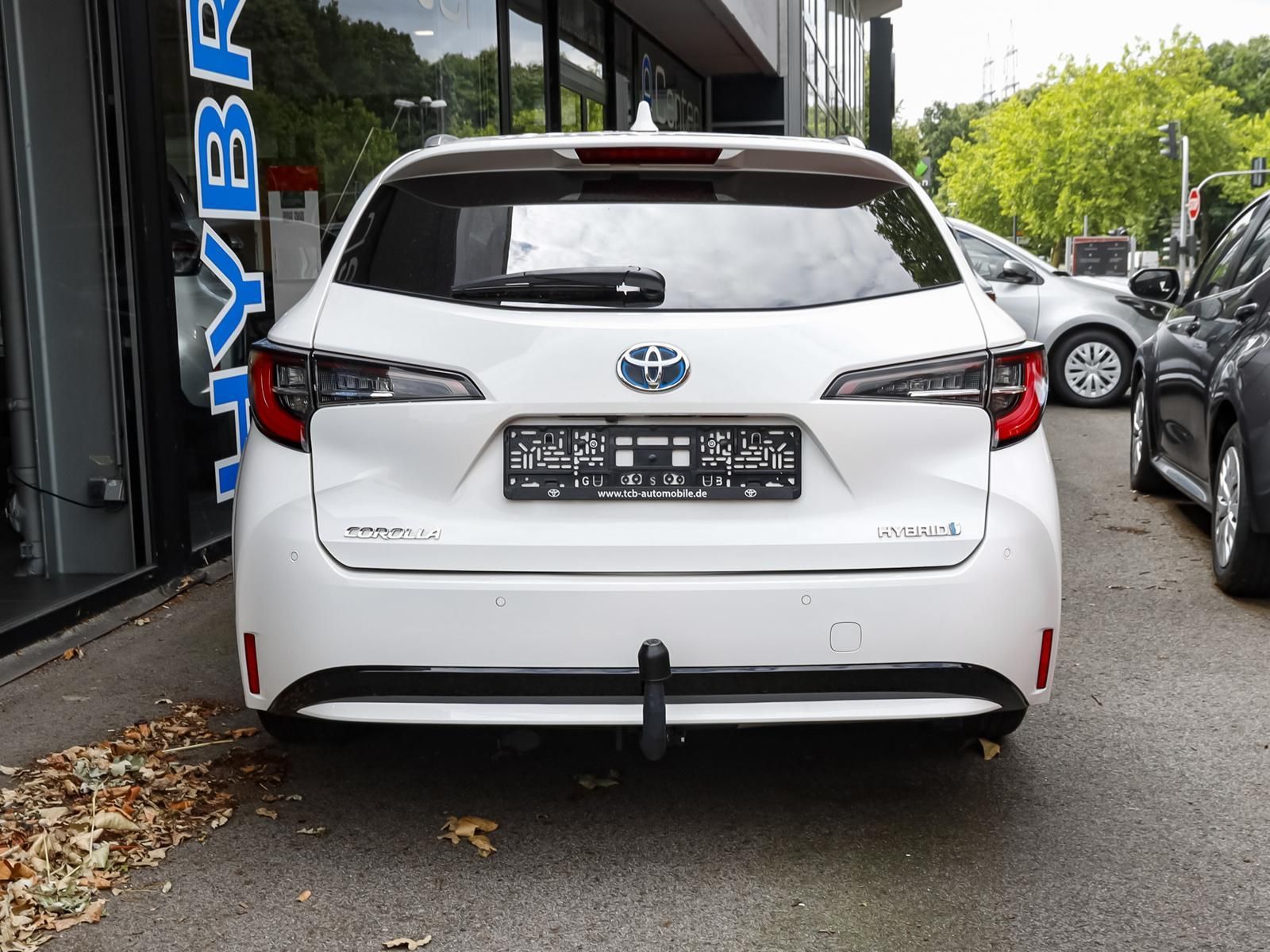 Toyota Corolla 1.8 TS HYBRID - Samsaru's Car Outlet