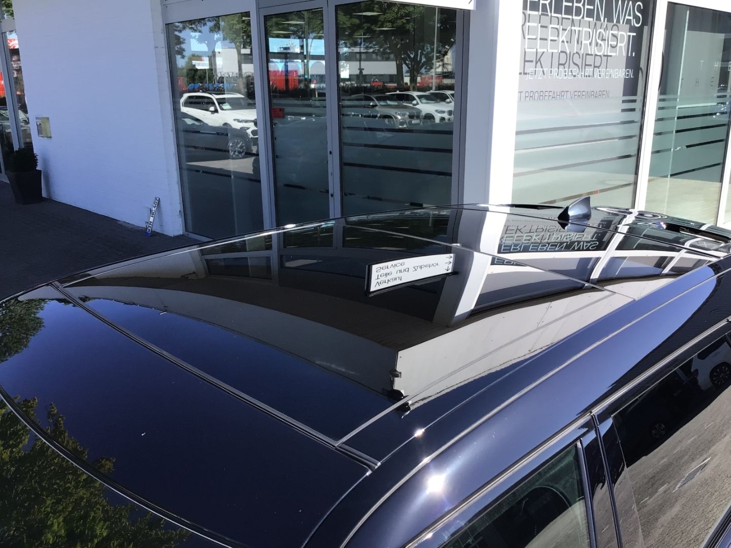 Range Rover Velar SV Autobiography Dynamic - Samsaru's Car Outlet