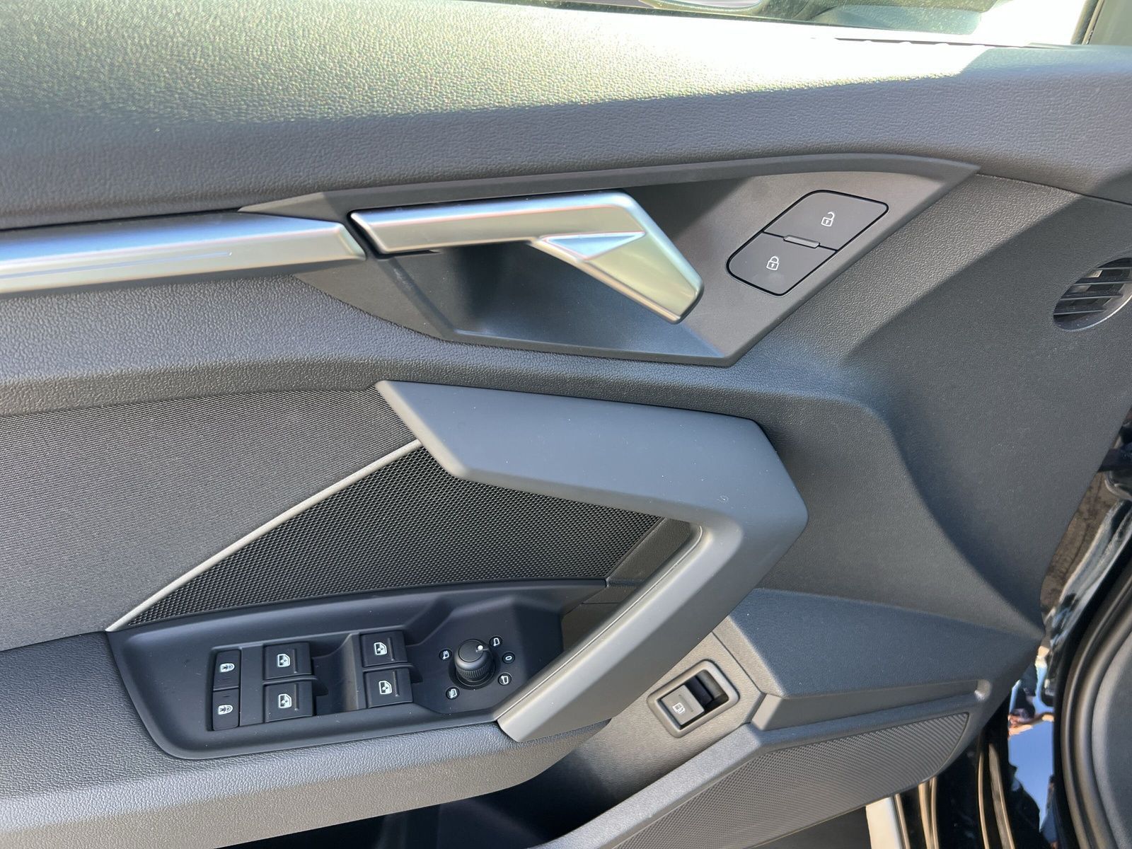 Audi A3 Sportback 40 TFSI e-tron S-LINE+LED+NAVI+AHK