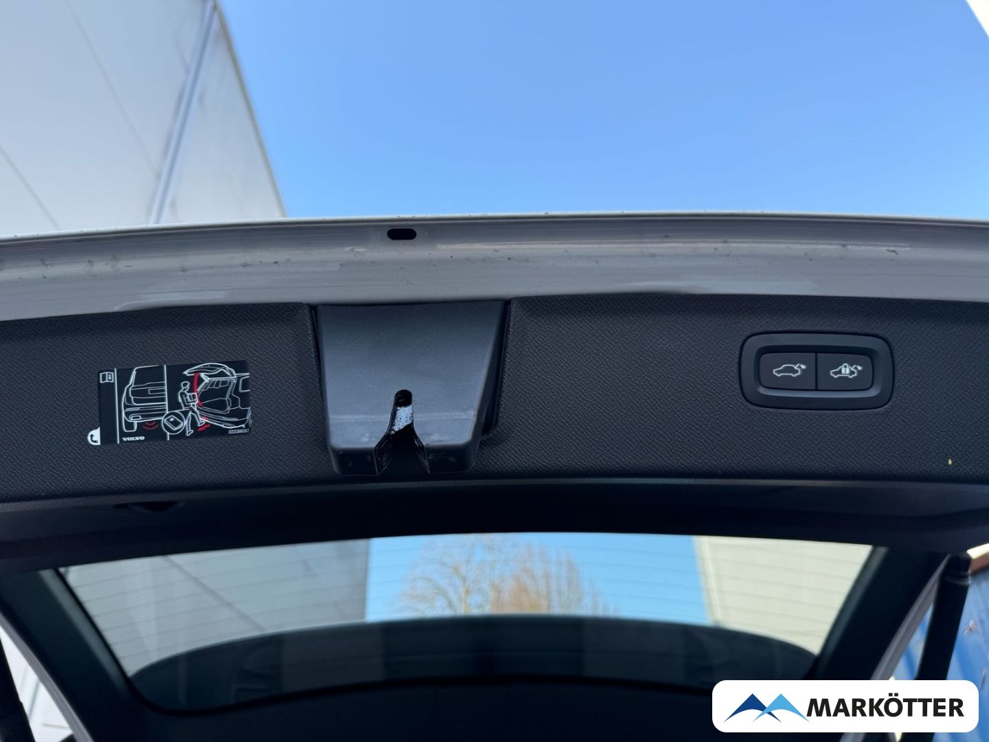 Volvo XC90 B5 AWD Ultimate Dark 7-Sitz. AHK/ACC/360°