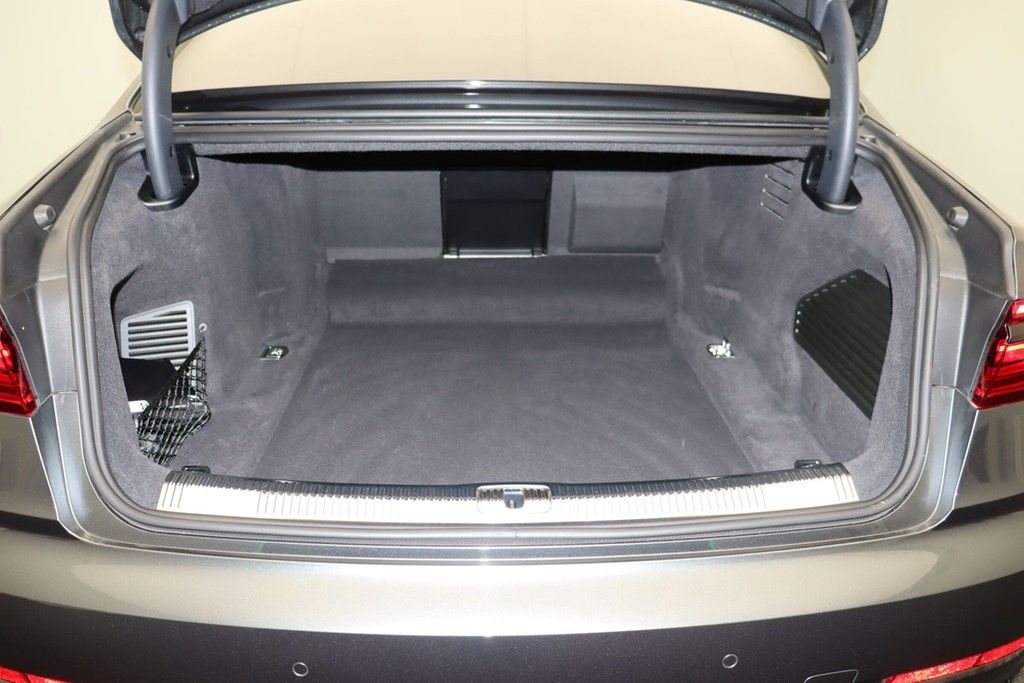 Audi A8L 60 TFSI quattro S line - Samsaru's Car Outlet