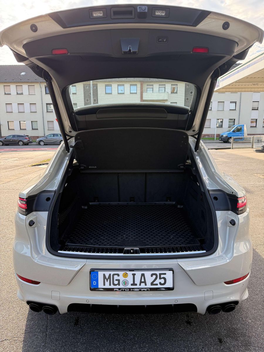 Porsche Cayenne GTS 4.0 V8 Coupe*Burmester*Pano*PDCC