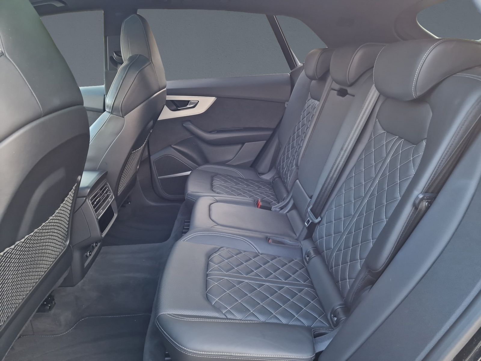 Audi Q8 50 TDI qu 3x S line HD-MATRIX Pano S-Sitz 23"