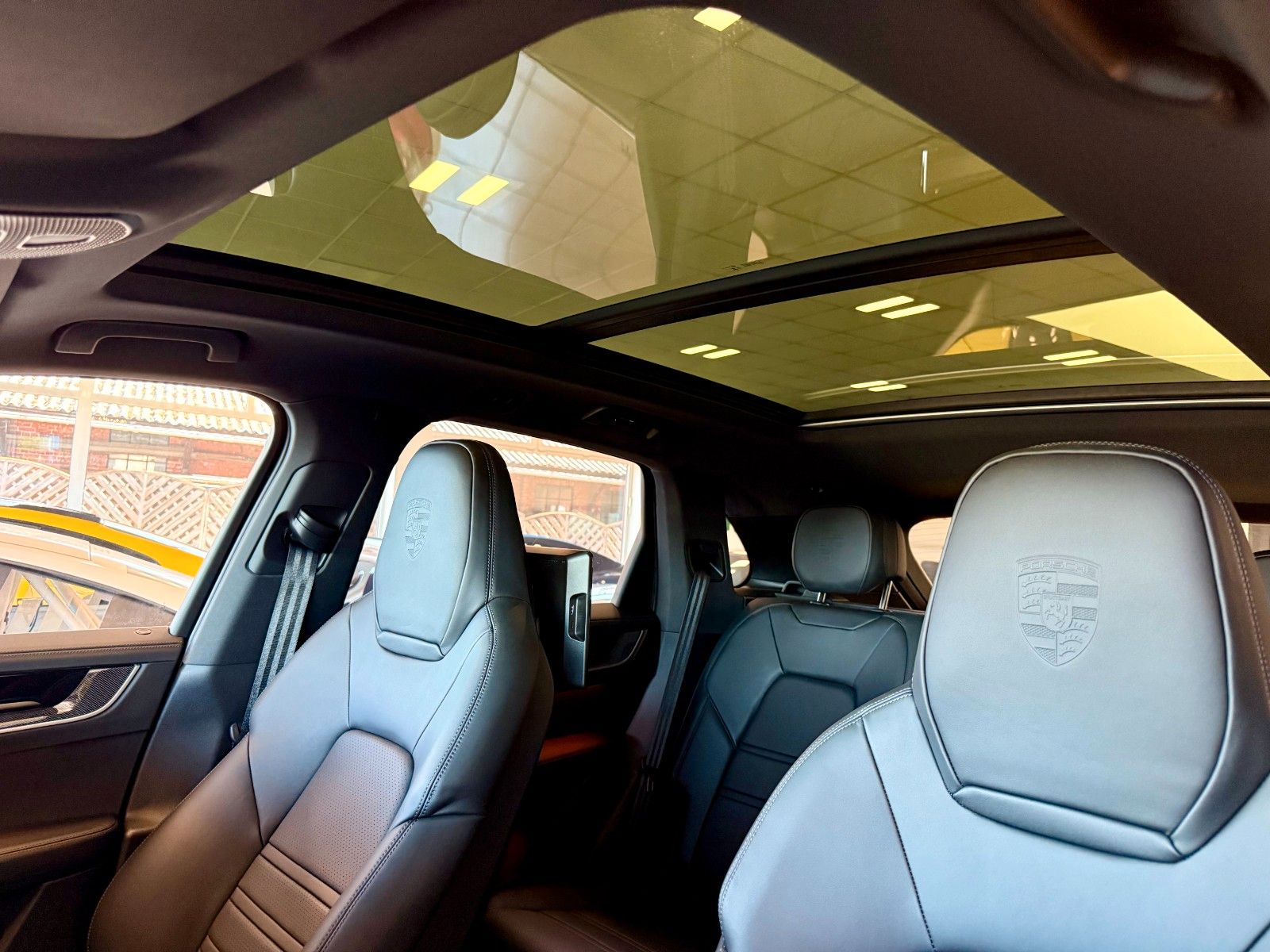 Porsche Cayenne E-Hybrid SportDesign/ACC/AHK/HeadUp/22"