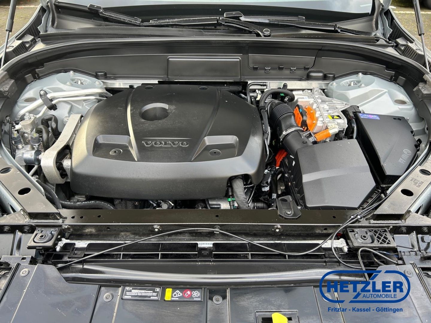 Volvo XC60 Ultra Dark Recharge Plug-In Hybrid AWD T8 T