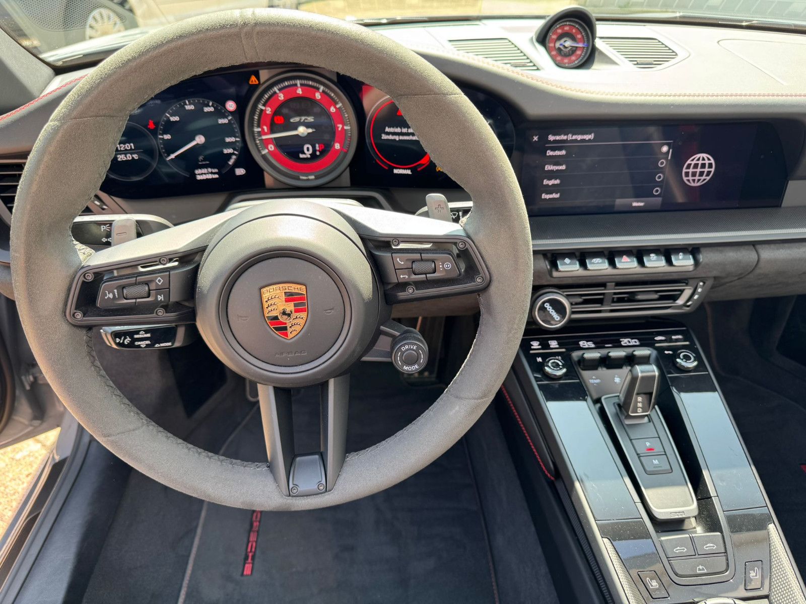 Porsche GTS; Cabrio; NP 208.000; Burmester uvm.