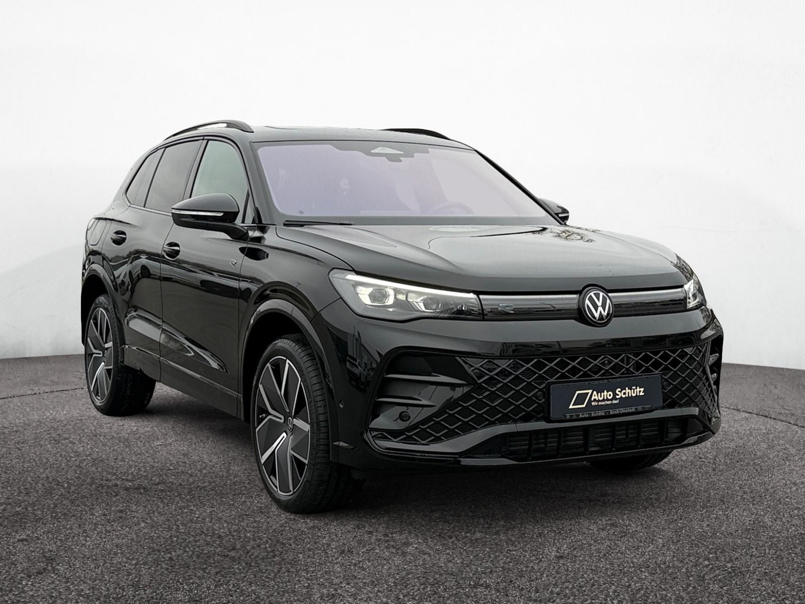 Volkswagen Tiguan*2.0 TDI*R-Line*4Motion*Black-Style*Standh