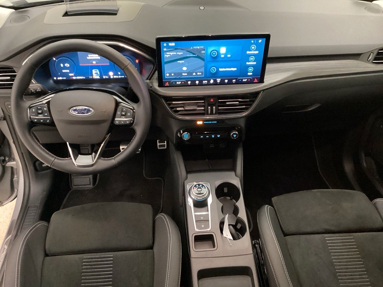 Ford Kuga 2.5 Duratec PHEV Active X*PANO*360°*NAVI*