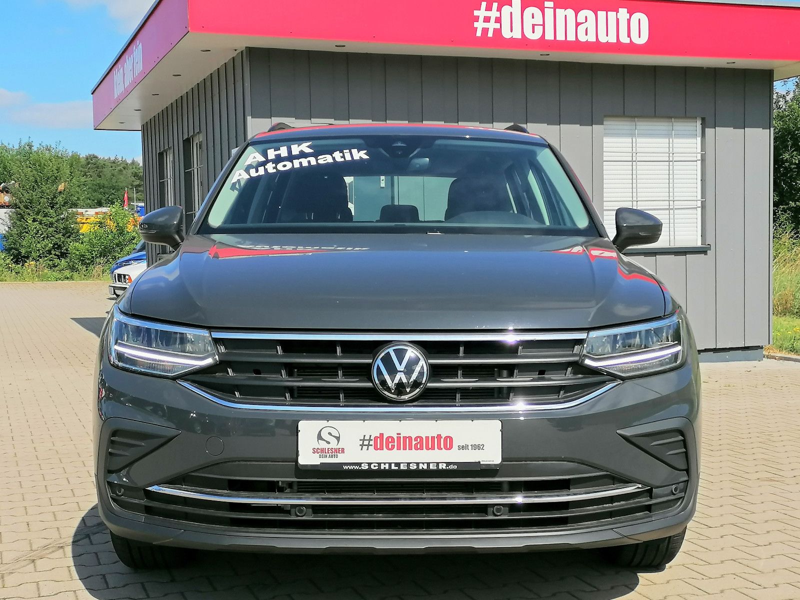 Volkswagen Tiguan 1.5 TSI Life DSG - Samsaru's Car Outlet
