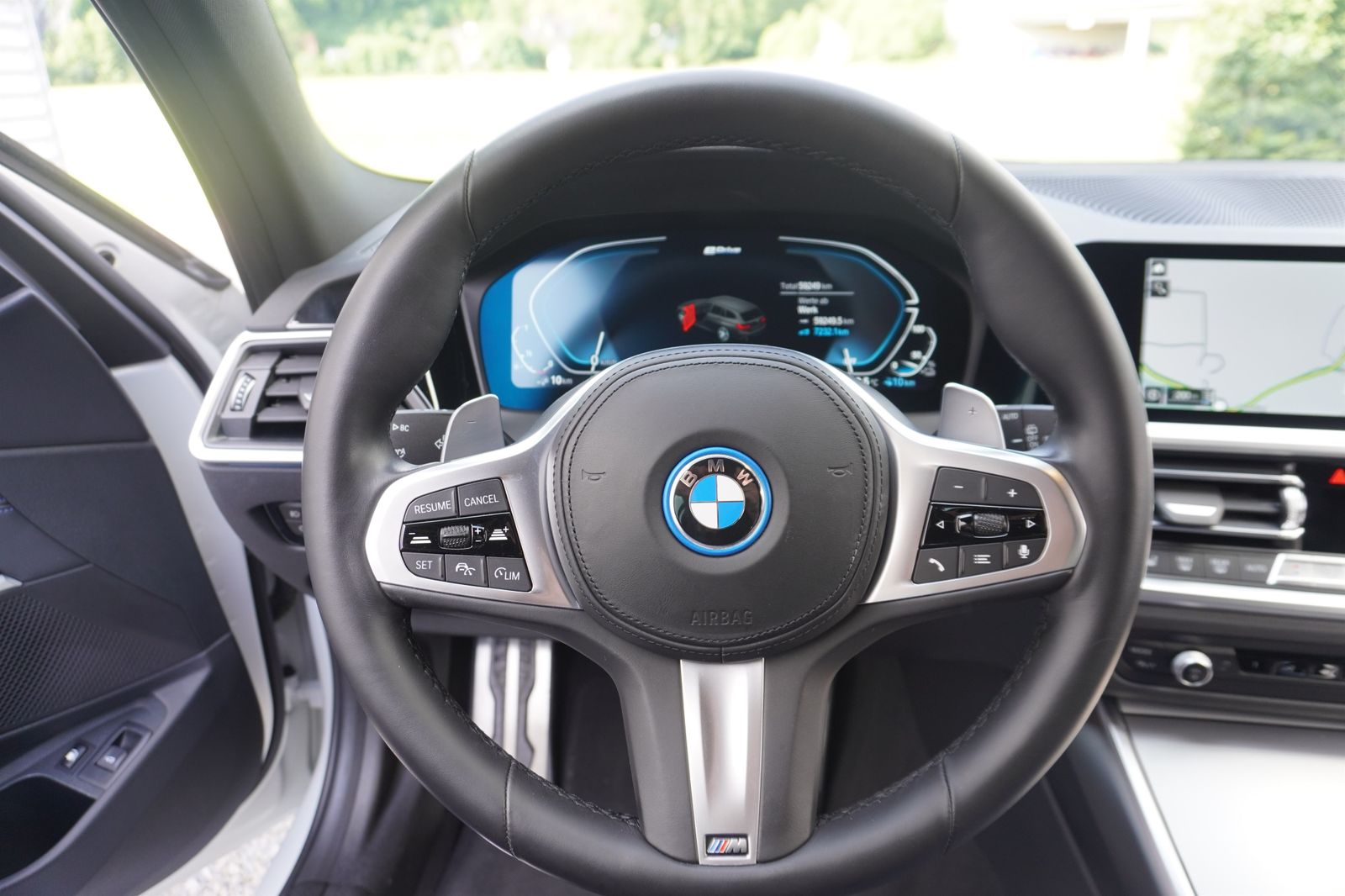 BMW 330e xDrive Touring M Sport - Samsaru's Car Outlet
