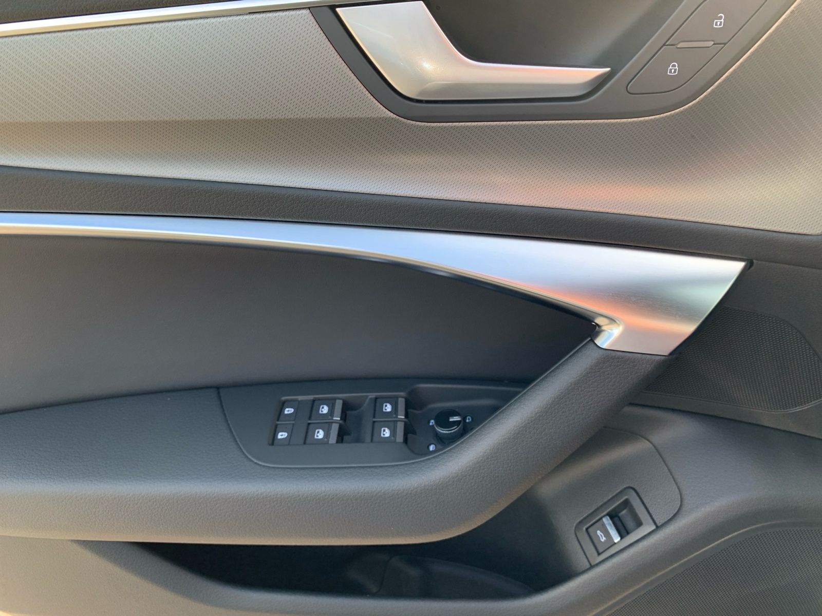 Audi A6 Lim. sport 45 TFSI quattro S tronic - Samsaru's Car Outlet