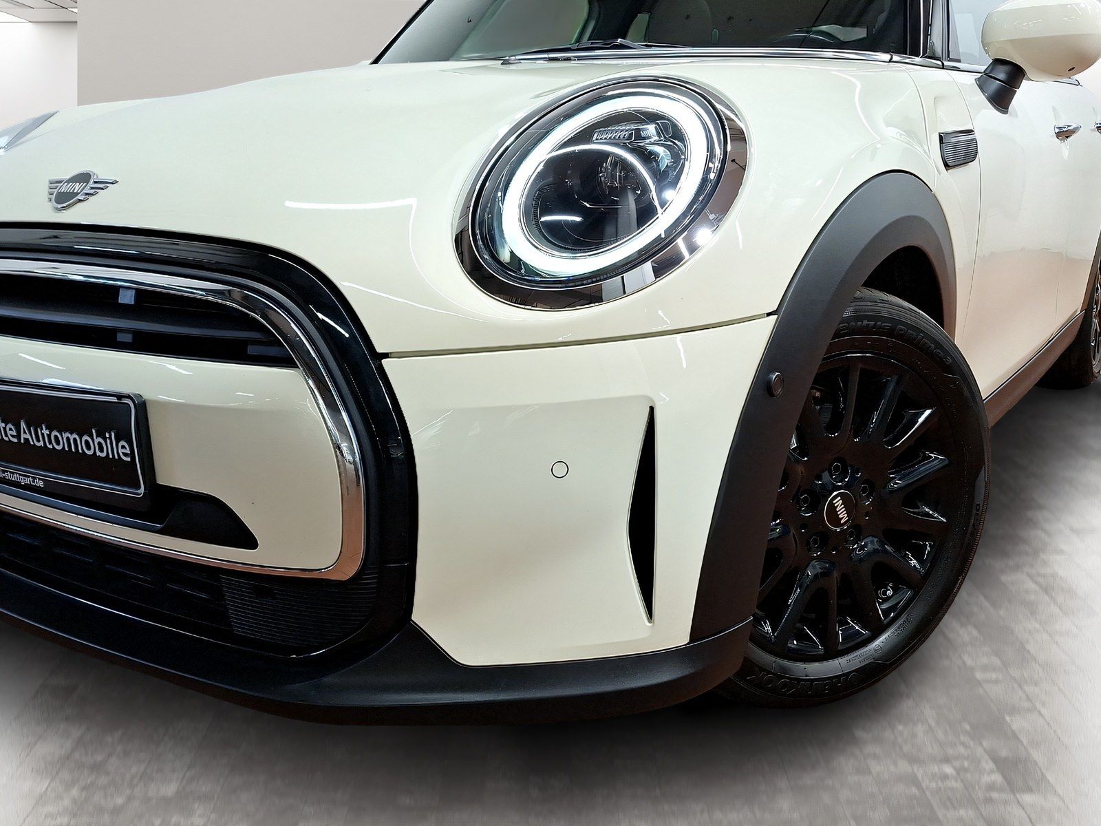 MINI Cooper - Samsaru's Car Outlet