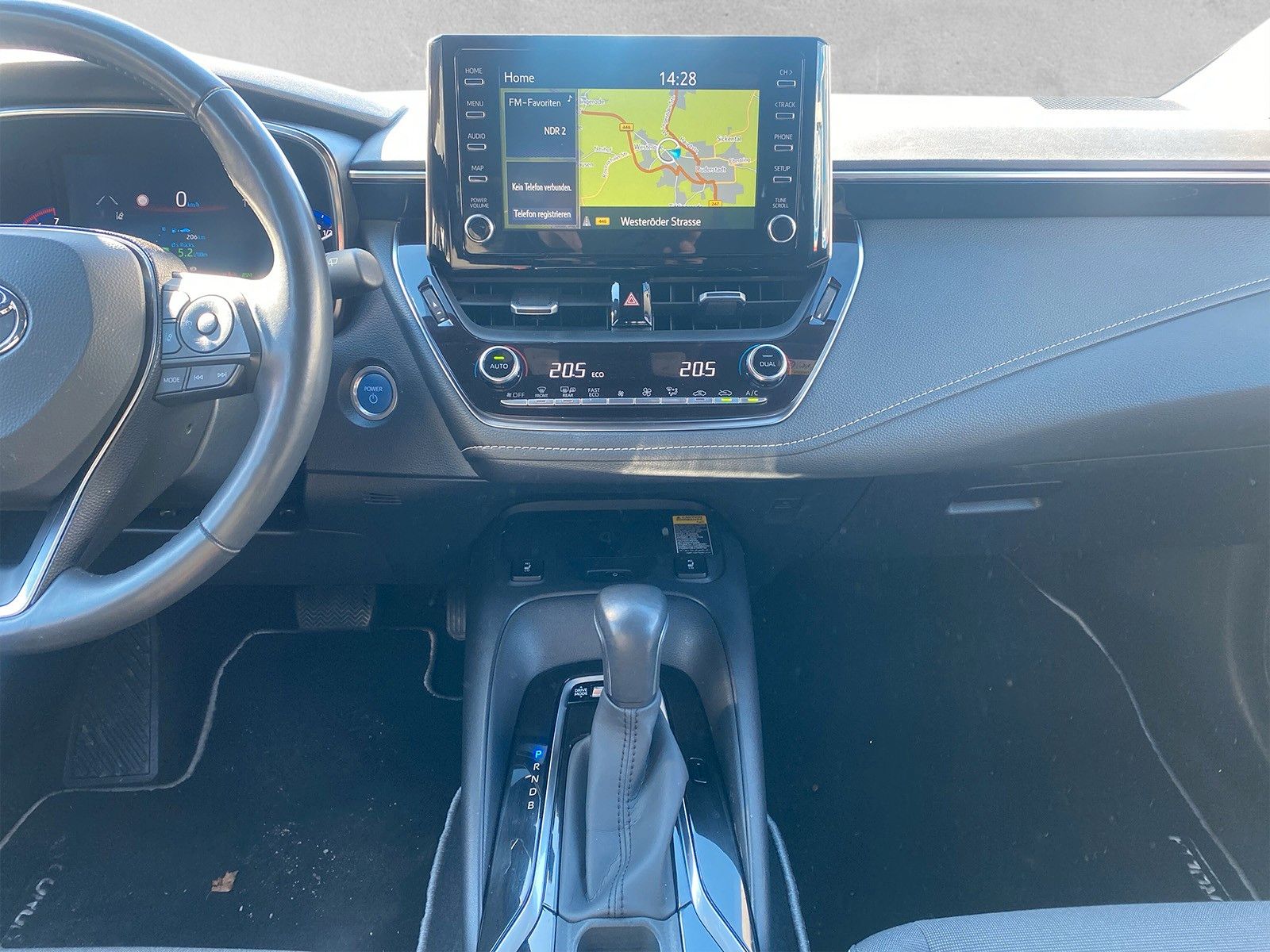 Toyota Corolla Hybrid Club - Samsaru's Car Outlet
