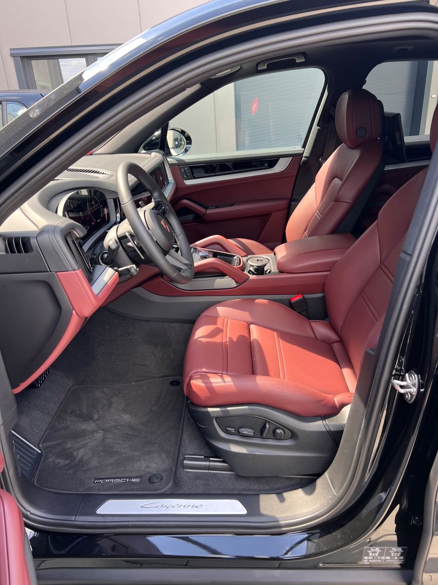 Porsche Cayenne Pano/22"/Head-Up/H- Achs/Masage/TV/RSE