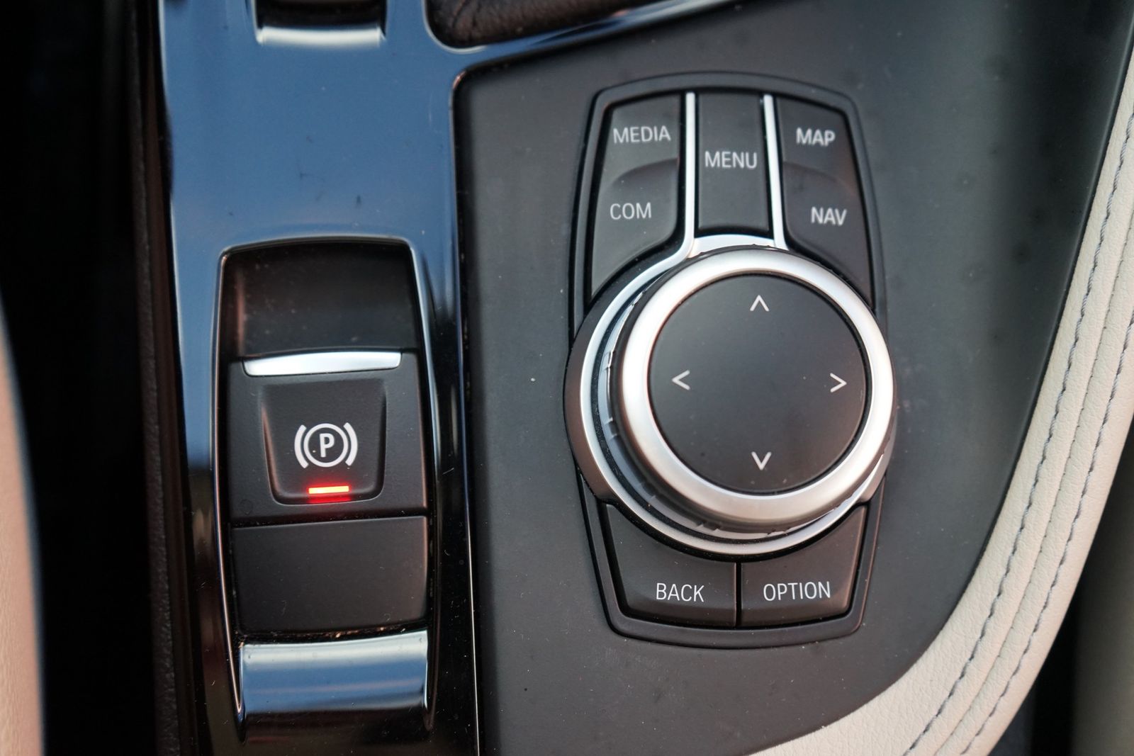 BMW X1 18d xDrive Sport Line - Samsaru's Car Outlet