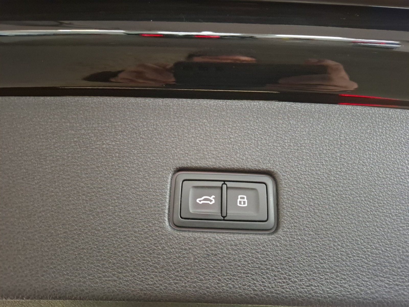 Audi Q8 50 TDI quattro S-Line 360 Pano B&O STH ACC AH