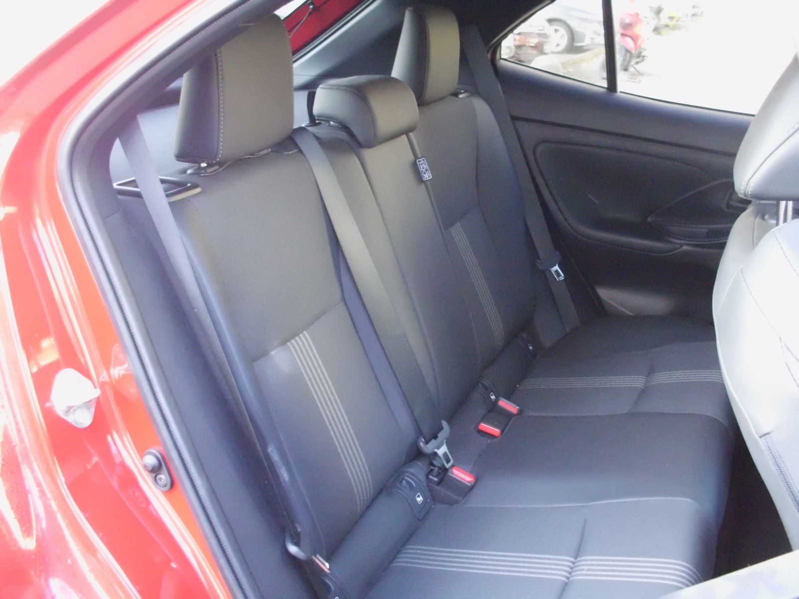 Toyota Yaris Cross  Hybrid AWD-i Adventure