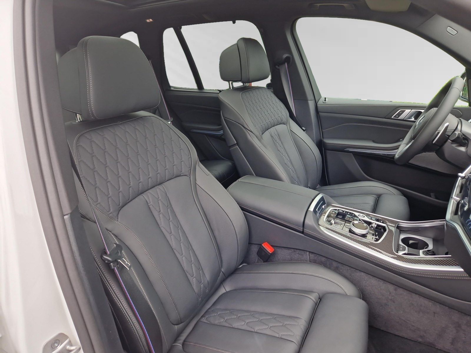 BMW X5 xDrive50e M Sport Pro|AHK|SkyLounge|H/K