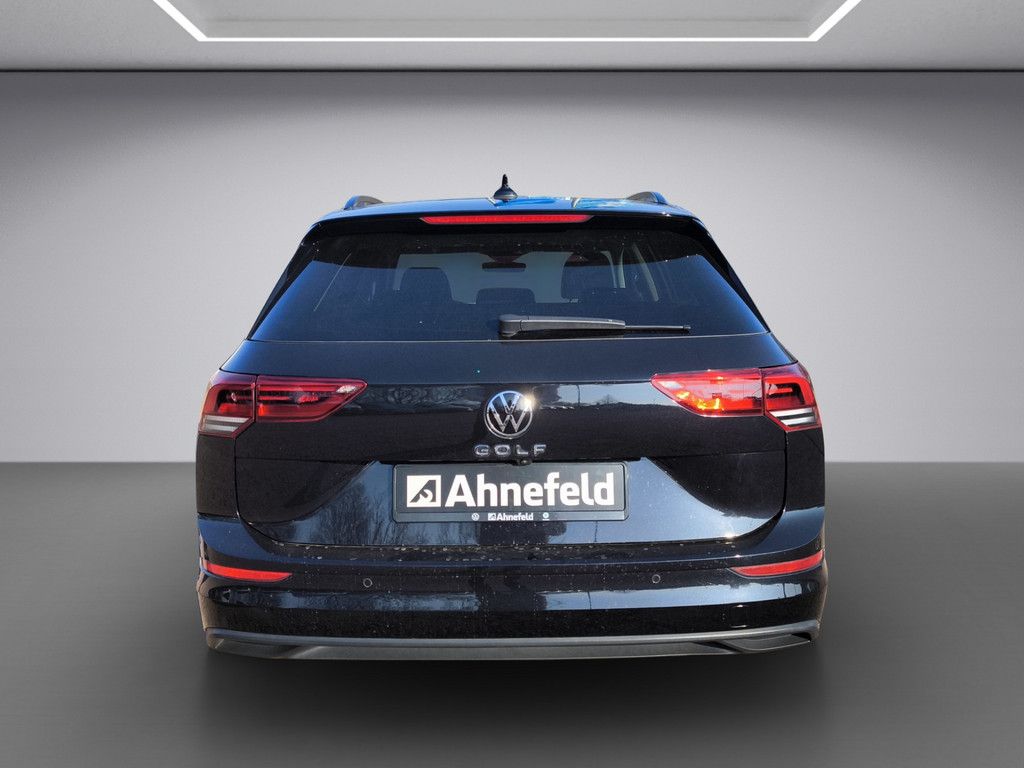 Volkswagen Golf VIII Variant Life - Samsaru's Car Outlet
