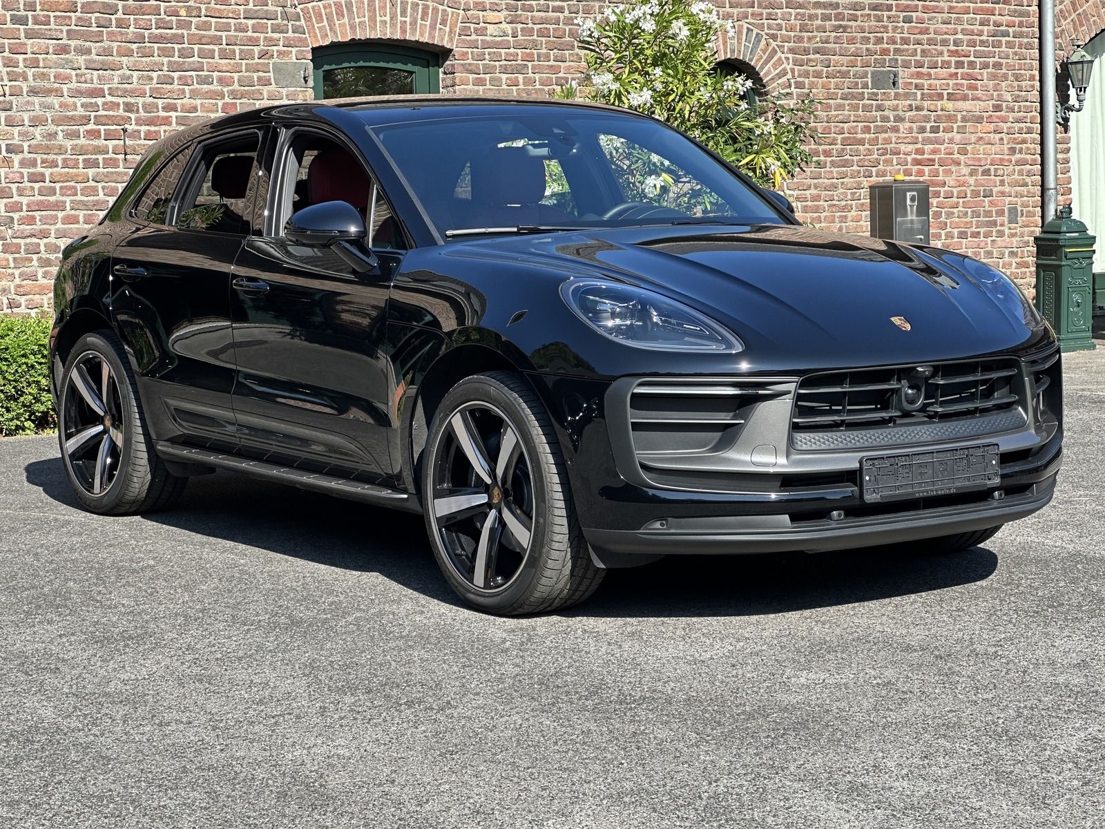Porsche Macan T SPORTABGAS*21 EXCLUSIVE - Samsaru's Car Outlet