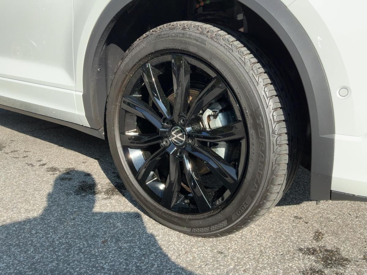 Volkswagen T-Roc 1.5 TSI R-Line - Samsaru's Car Outlet