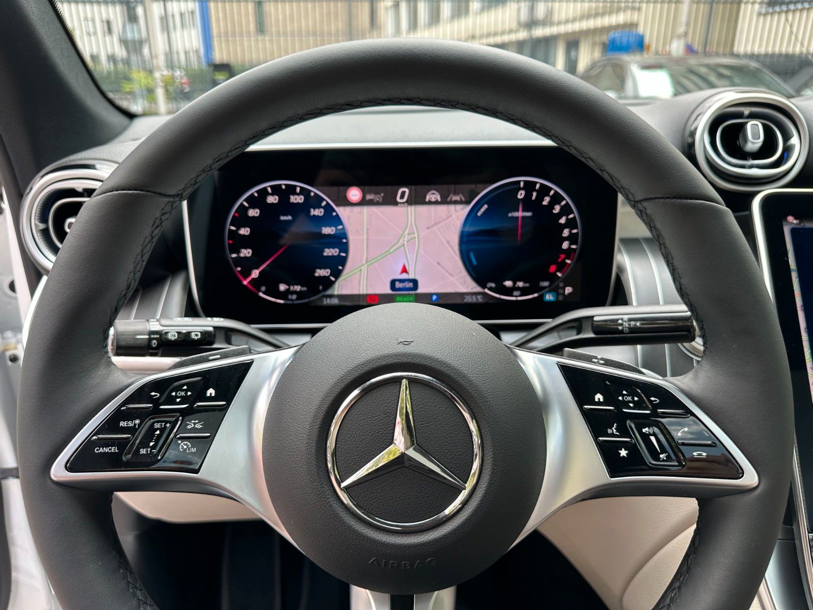 Mercedes-Benz GLC 400e 4M - Samsaru's Car Outlet