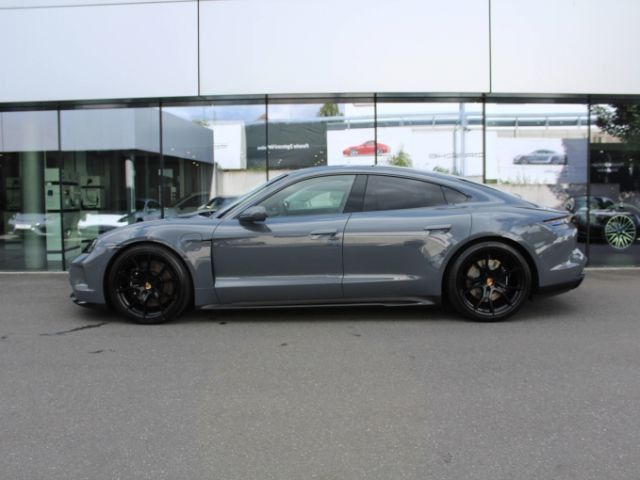 Porsche Taycan GTS